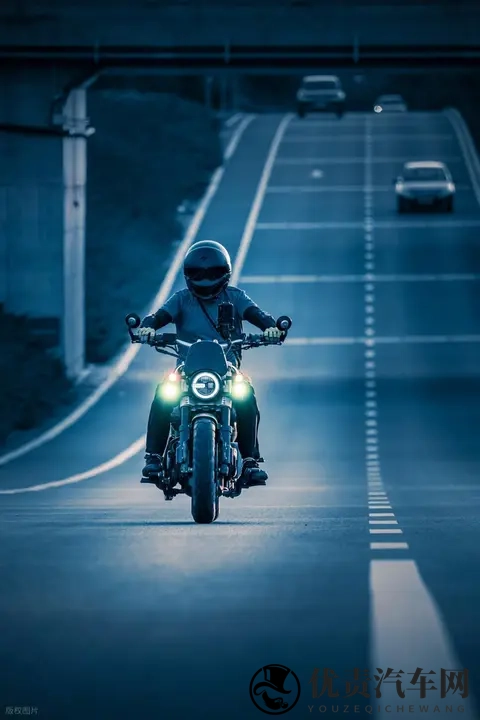 摩托车上高速，12省市政策突变！-1