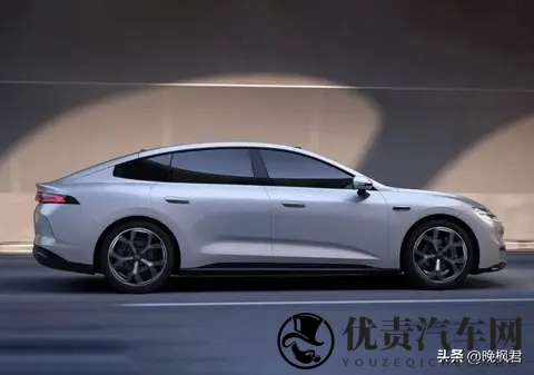 国产新能源车型长安启源A06:十万级车，百万质感，续航超两千公里-2