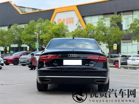 14万不到拿下陆地公务舱，2014款奥迪A8L还香吗？-1