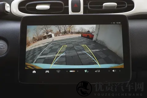 4 万拿下全球化小车！零跑 T03权益拉满，通勤代步闭眼冲-1