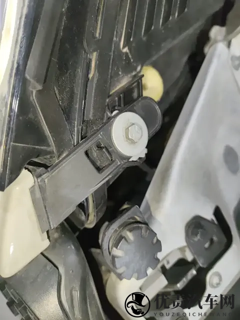 23万多拿下白色奔驰GLC，2021年上牌，豪华SUV代步之选？-2