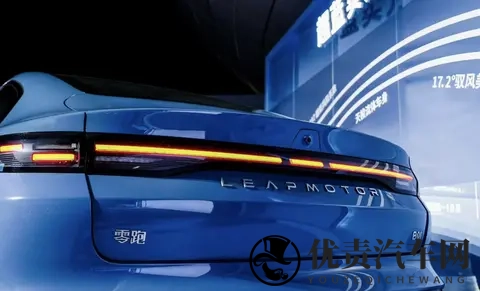 零跑Lafa5预售1058万起，比萤火虫便宜且续航高-2