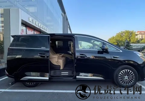 2025年“燃油MPV”新排名：冠军车型变了，九个月销售出6万多台-1