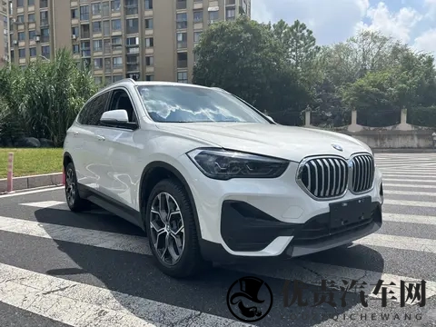 20T宝马X1家用代步香不香？2年准新车落地打骨折！-3