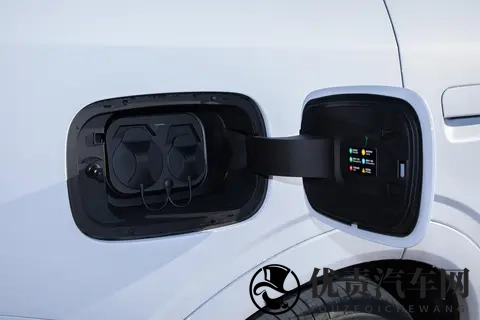 1099万元起，限时置换！这款混动SUV空间大、续航长，带劲不？-2