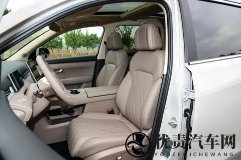 12万级插混SUV,动力扎实,配置丰富,适合家用,看蓝电E5 PLUS-2