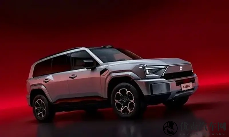 搭载华为乾崑及鸿蒙座舱 猛士M817 Hero版正式上市-1