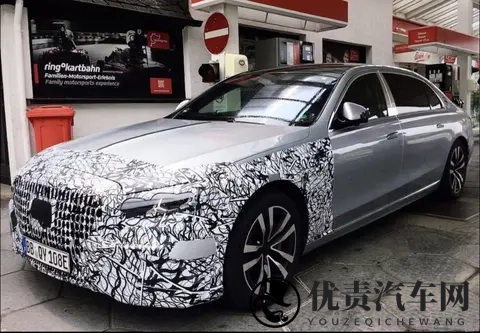 迈巴赫S级改款了，手势控制没了，V12还留着-2