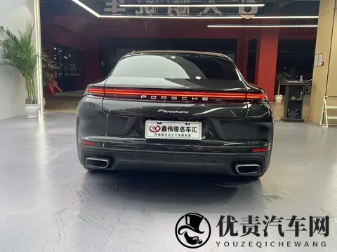97万拿下保时捷Panamera准新车,体验陆地飞行-3