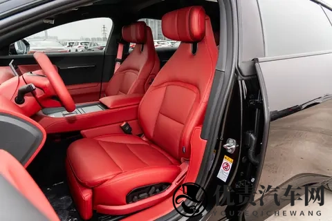 中大型纯电轿车怎么选？2026款阿维塔12全面测评，值得买吗？-1