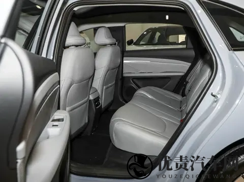 不到11万!底盘规格越级,精致感出色,启源A06会成爆款吗?-2