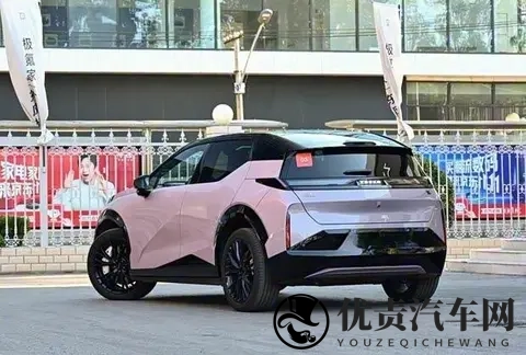 新款极氪X上市：1458万起售 配置全面升级-1