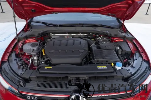 限时成交价199999万，20T拥有220马力，新款高尔夫GTI上市-1