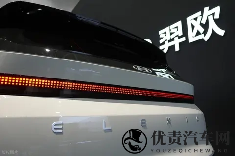 北京现代销量暴增 87%!EO 羿欧凭啥火?775% 高强度钢 + 9 气囊太硬核-3