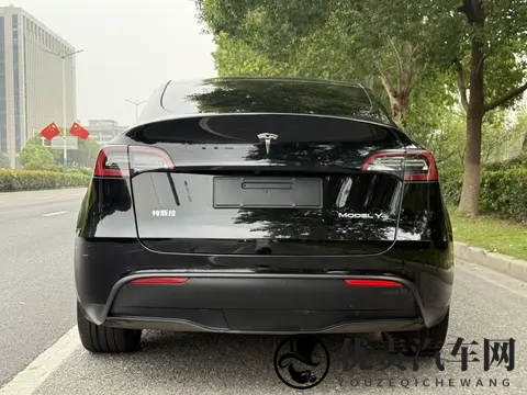 三年Model Y还能省一半？16万体验特斯拉加速！-2