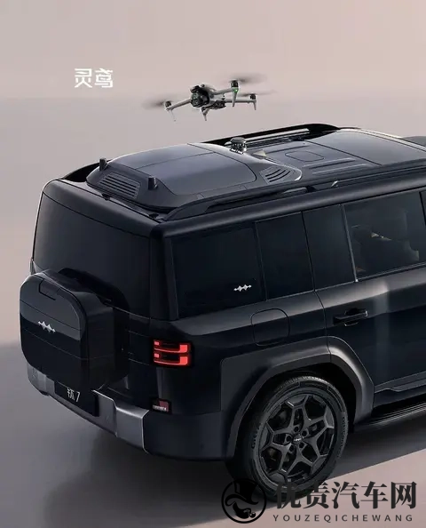 20万的SUV，竟然把婴儿车都装下了？这车买得值-2