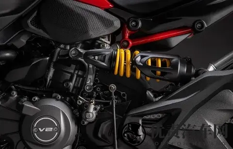 换发动机能不能拯救了杜卡迪Monster系列？2026  V2 890怪兽米兰亮相-1