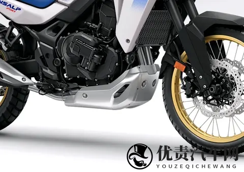 本田2026款XL750发布：电子离合器颠覆越野骑行体验-1