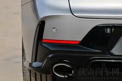 新能源浪潮下,第三代领克03如何“卷”出新高度?-2