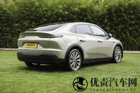 20万预算，买纯电SUV选乐道L60，续航740km，能换电，家用行吗？-1