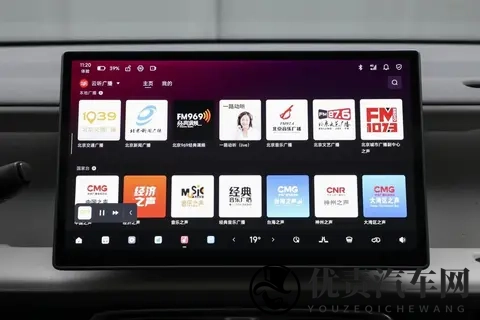 面向年轻人,带后驱+智舱,零跑Lafa5能否成为纯电轿跑搅局者?-3