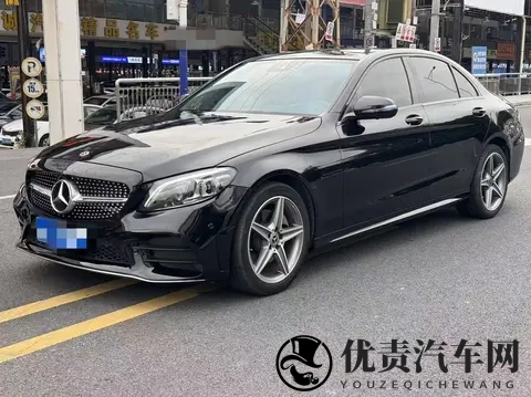 15万拿下2019款奔驰C300L，体验64秒的推背感！-1