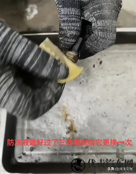 汽车冷车打不着火？别瞎换零件！一个小传感器就能解决-1