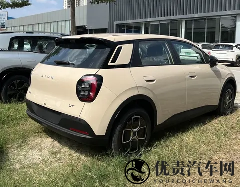 埃安UT super上市，售899万｜租499万，广汽造&京东卖&宁王换电-3