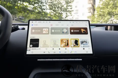 阿维塔12四激光版：华为先进技术+原创设计，30万级豪车新标杆-1