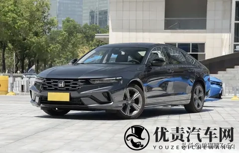 太炸裂了！10月轿车销量榜，星愿丢冠，轩逸第4，汉排到了44名。-1