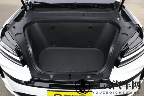 纯电大三排SUV推荐！乐道L90凭啥这么火？看完你就懂了-3