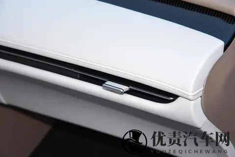 3228 万起！智己 LS9 开启 30 万级旗舰新篇-1