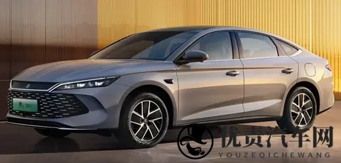 插混车型的佼佼者，满足不同定位需求 奇瑞风云A8L VS 比亚迪秦L-1