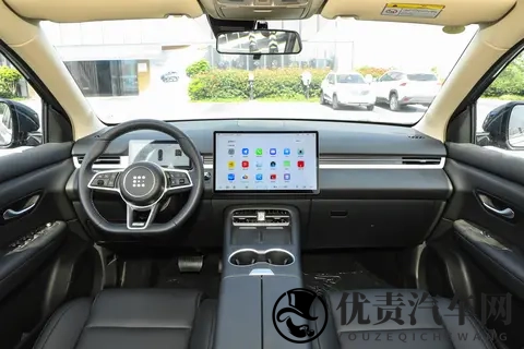 第三代蓝电 E5 PLUS开启预售：230km 续航 + 四驱，家庭出行痛点全解决-3