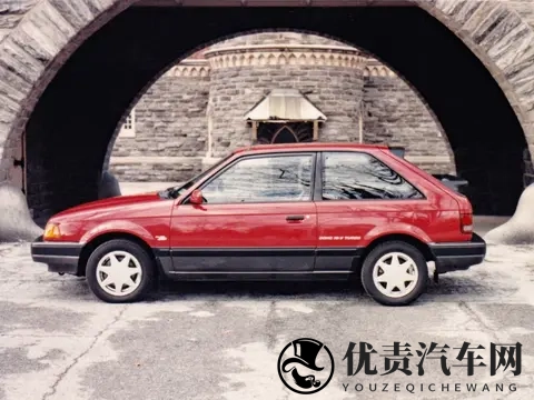 盘点 80 年代和 90 年代的 10 款经典掀背车-3