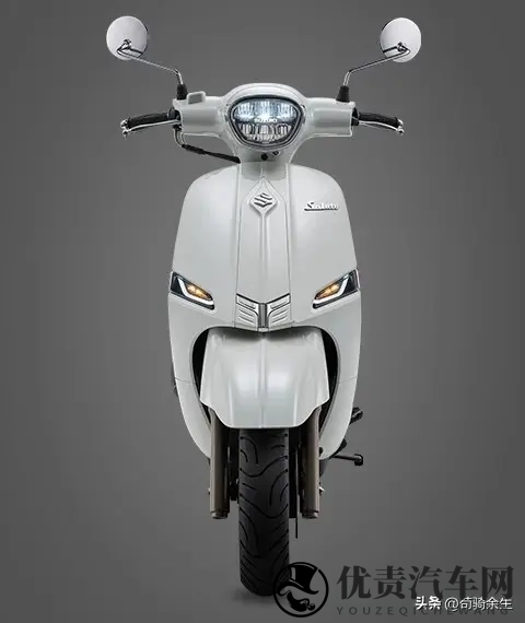 国内摩友馋哭！铃木Saluto125意式复古颜值太绝，配置香到跺脚！-2