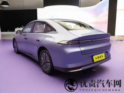 日产N6预售1099万元起，插混中型车，配256色氛围灯，会被认可吗-3