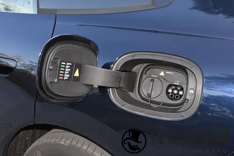 长安启源A06：以体验为中心，构建一个家的移动空间-1