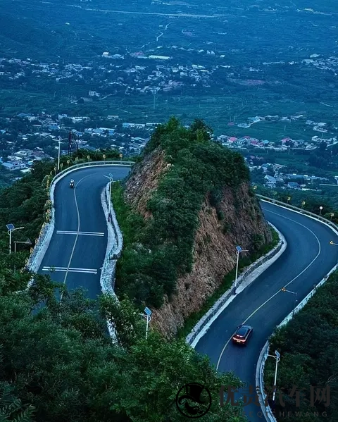 如何使用路肩和护栏预判弯道角度?-2