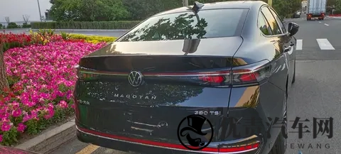 迈腾B9这次改到心坎里!物理键+华为HiCar,17万级合资车首选?-3