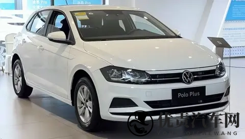 曾经的小车之王沦落至此?Polo的体面,只剩CarPlay在苦苦支撑-2