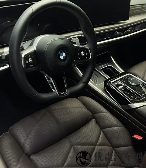 全新2026款宝马7系正式上市,售价9190万元起,配置提升直面S级-1