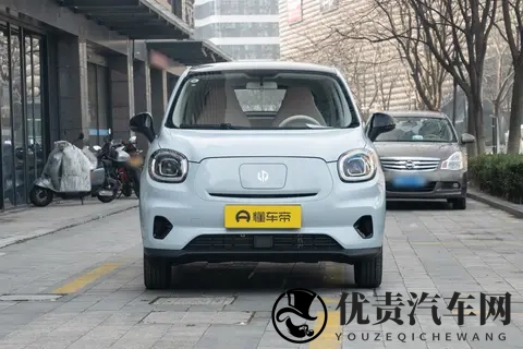 1w补贴+赠送加充桩,4w就能买到,大空间长续航,零跑T03适合家用-2