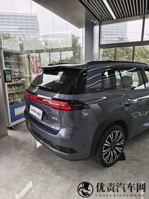 预售1198万元起,比亚迪宋PRO同级,埃安AION i60实车到店-3