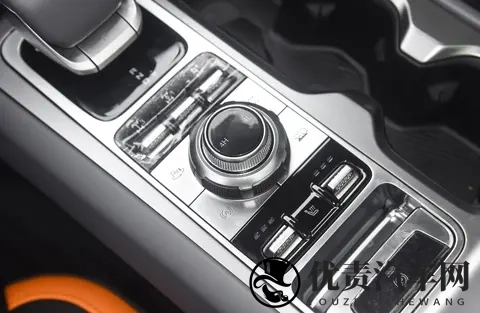 北京越野BJ40推出增程元境智行版，越野性能更足，15T增程系统-1