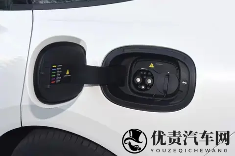 炸裂！10万就能买到带激光雷达的车？长安启源A06要卷死同行啊！-3