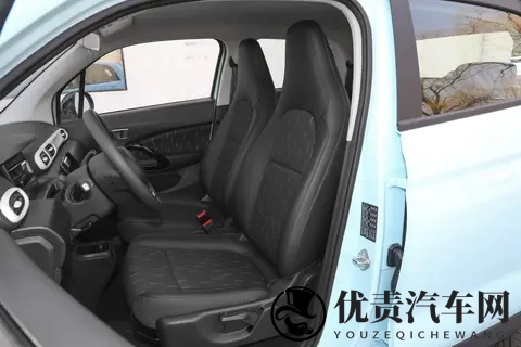 零跑 T03 ：年轻人选代步车的那些糟心事，这台 4 万小车全给你解决了-3