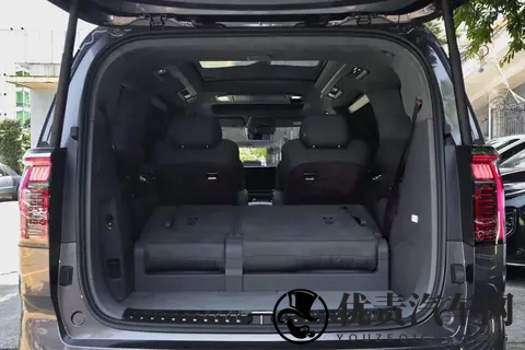 重塑豪华MPV：极氪009七座过道版，能否成为多口之家的理想座驾？-3