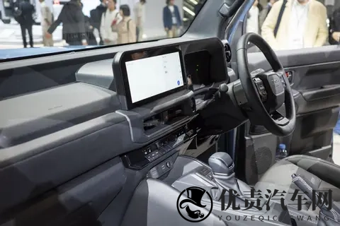 别再说丰田陆地巡洋舰FJ对美国来说太小了-1