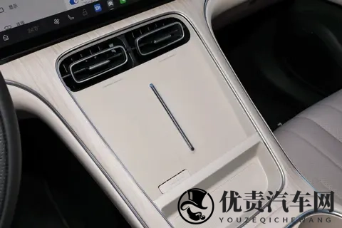 宋Pro迎来新对手？AION i60增程来袭，210km纯电续航+15分钟快充-2